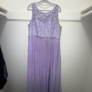 Lavender Lace & Chiffon Sleeveless Evening Gown